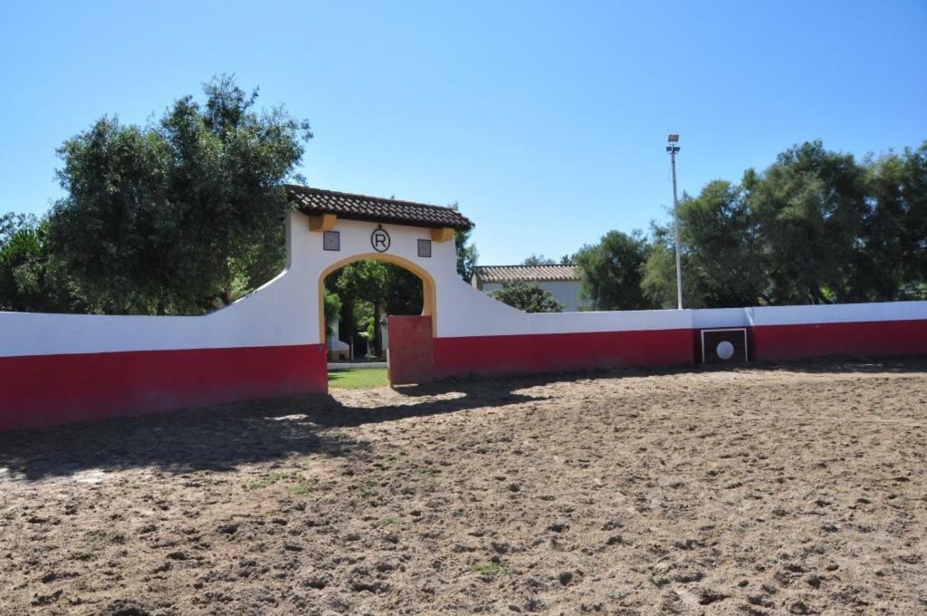 El Rocio 1 Gites Equestre Сент-Мари-де-ла-Мер Экстерьер фото